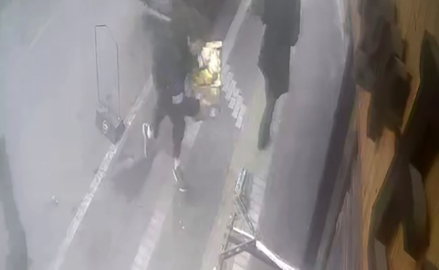 Hayrabolu’da beton dubaya takılan vatandaşın zor anları kamerada