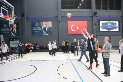 Özel bireyler ve basketbolcular potada buluştu