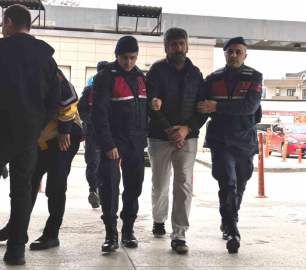 Bursa’da hırsızlık suçundan 8 yıl hapis cezası bulunan şahıs yakalandı