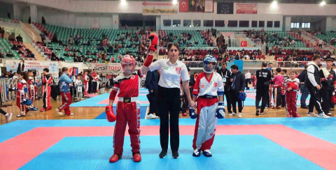 Körfez’in genç kick boksçuları Diyarbakır’dan madalyayla döndü