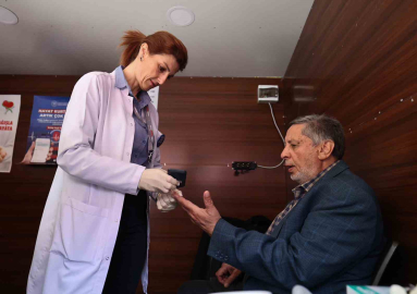 Sağlık Sokağı’nda 20 ayrı branşta danışmanlık ve tetkik hizmeti veriliyor