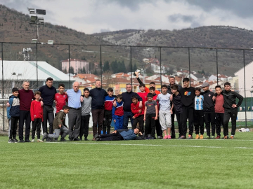 İl Başkanı Yıldırım Gençlik Merkezi’nde gençlerle buluştu