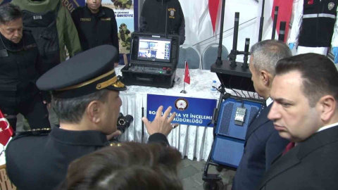 Türk Polis Teşkilatı’nın kuruluşunun 181. yıl dönümünde Cumhuriyet Anıtı’na çelenk bırakıldı