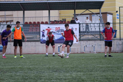 Bilecik’te 5x5 futbol turnuvası başladı
