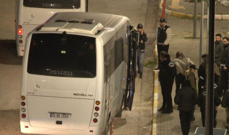 Uyuşturucu ve fuhuş soruşturmasında gözaltına alınan ünlü isimler Adli Tıp Kurumu’nda test verdi