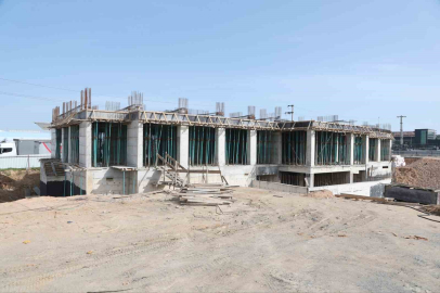 Çayırova’da 200 yataklı hastane ve meslek lisesi inşaatları hızla yükseliyor