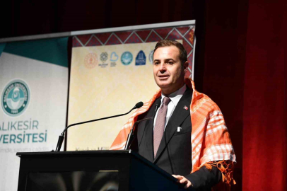 Akın, "Balıkesir, milli birliğin ve beraberliğin tam merkezidir"