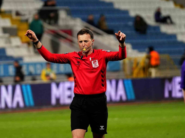 Galatasaray - Fenerbahçe derbisinin hakemi Yasin Kol oldu