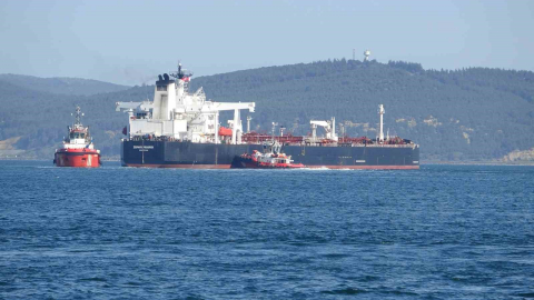 Çanakkale Boğazı’nda ham petrol tankeri sürüklendi