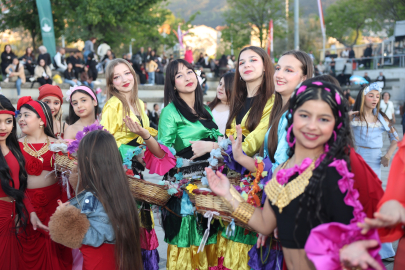 Osmangazi’de Hıdırellez Coşkusu: Binlerce Vatandaş Kamberler Parkı’nda Buluştu