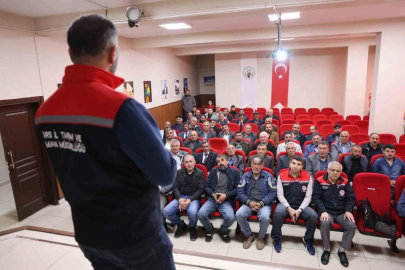 Kars’ta üreticilere kırsal kalkınma ve tasarruflu sulama desteği anlatıldı
