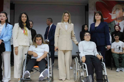 Altıntaş’ta özel eğitim öğrencilerinden anlamlı etkinlik

