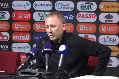 Sergen Yalçın: "Başımıza son iki maçta gelmedik şey kalmadı"
