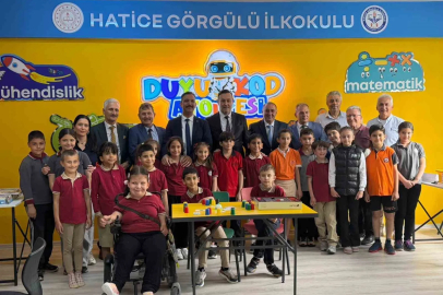 Türkiye’de ilk kez özel çocuklar için ’DUYU-KOD Atölyesi’ açıldı
