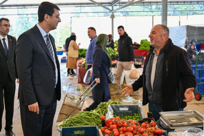 Vali Kartal, Sigorta Semt Pazarını ziyaret etti
