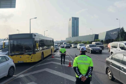 Trafikte sıkı denetim: İhlal yapan sürücülerin açıklaması pes dedirtti
