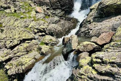 Kayseri’de yıllar sonra tekrar akan şelale uğrak noktası haline geldi
