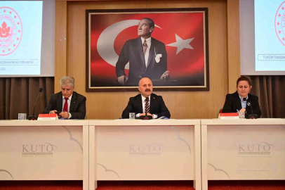Turizm sezonu Kuşadası’nda masaya yatırıldı
