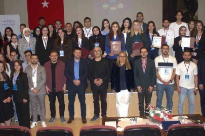 Türk dünyasının geleceği ve bölgesel güç dengesi Kütahya’da masaya yatırıldı
