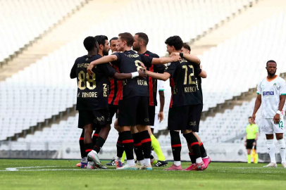 Trendyol Süper Lig: Fatih Karagümrük: 2 - Corendon Alanyaspor: 1 (Maç sonucu)
