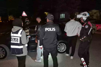 Eskişehir’de asayiş uygulamasında 298 şahıs ve 114 araç sorgulandı
