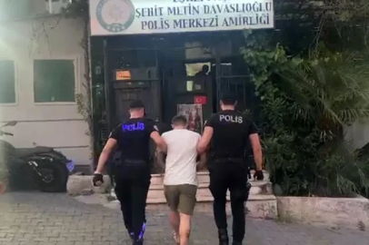İzmir’de 42 yıl hapis cezasıyla aranan dolandırıcı Yunus timlerinden kaçamadı
