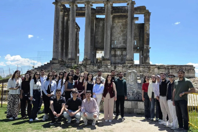 Hisarcık MYO öğrencileri Aizanoi Antik Kenti’ni gezdi
