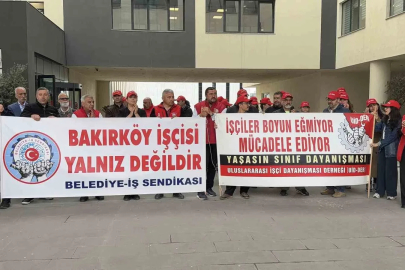 Bakırköy Belediyesi önünde "işten çıkarma" tepkisi
