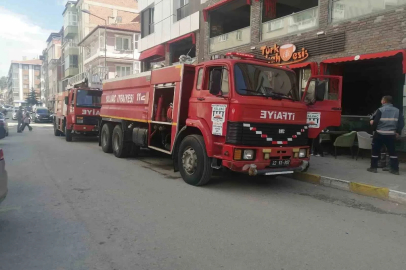 Kafenin mutfağında korkutan yangın
