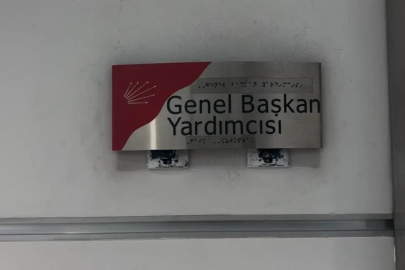 CHP’de tahliye sonrası temizlik çalışmaları devam ediyor
