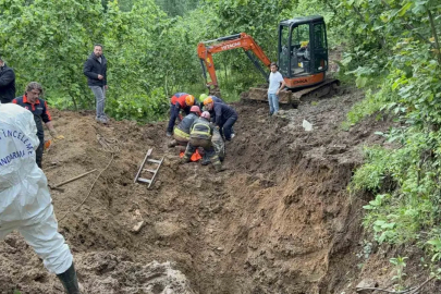 Define kazısı faciayla bitti: Göçük altında kalan şahıs hayatını kaybetti
