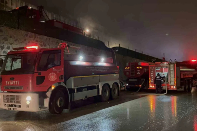 Gaziantep’te mobilya fabrikası yangını kontrol altına alındı

