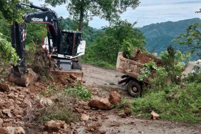 Trabzon’da ekiplerin sel ve heyelan seferberliği
