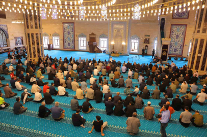 Kahramanmaraş’taki okul saldırısında hayatını kaybedenler için mevlit programı düzenlendi
