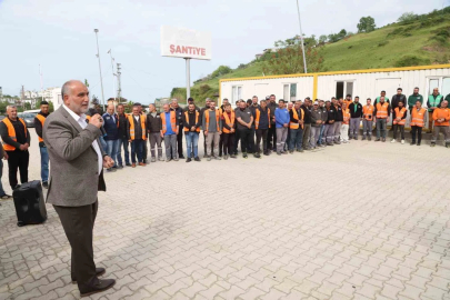 Başkan Sandıkçı, personelle bayramlaştı
