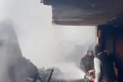 Rize’de çıkan yangında 2 evde hasar oluştu
