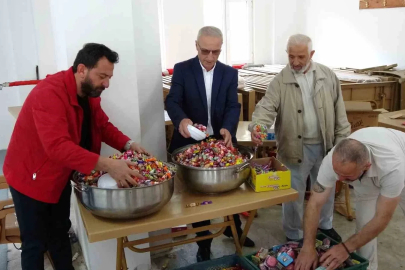 İki asırlık gelenek çocukların bayram sevincine dönüşüyor
