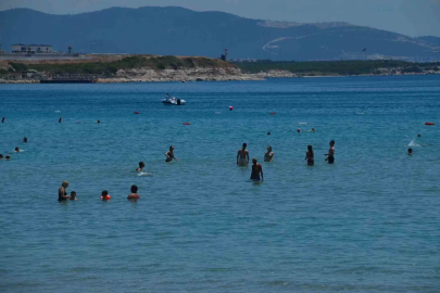 Didim’de 9 günlük tatilde deniz keyfi başladı
