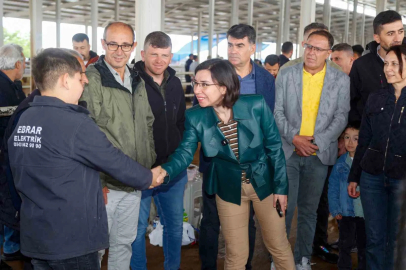 Uşak Belediye Başkan Vekili Özkan’dan hayvan pazarına bayram ziyareti
