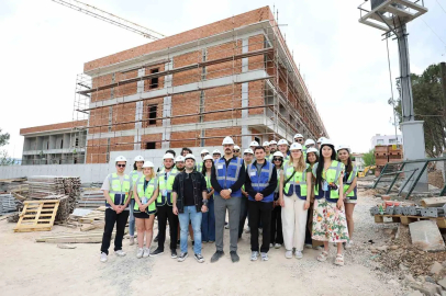 Geleceğin mühendisleri huzurevi inşaatını gezdi
