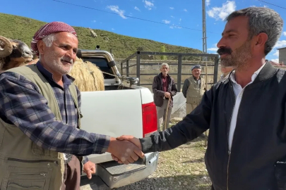 Yüksekova’da hayvan pazarında bayram hareketliliği
