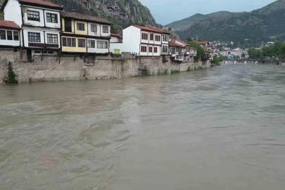Amasya’nın taşkın koruma kalkanı 2 bin yıllık surlar
