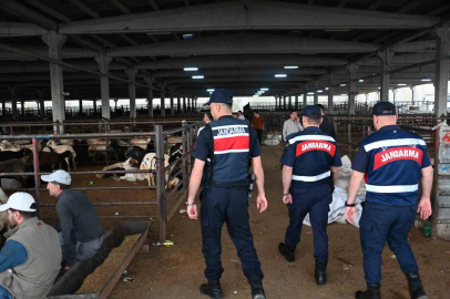 Jandarmadan kurban pazarlarında dron destekli denetim
