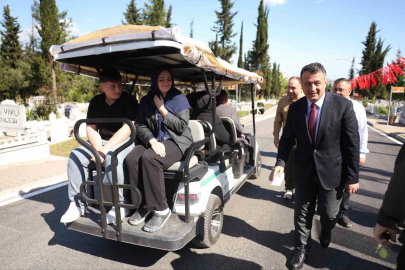 Samsun’da mezarlıklarda bayram öncesi bakım ve ulaşım çalışmaları tamamlandı
