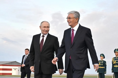 Putin resmi ziyaret için Kazakistan’da
