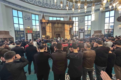 Van’da Kurban Bayramı namazı coşkusu

