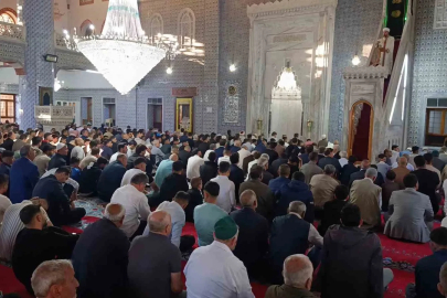 Şanlıurfa’da bayram namazı coşkusu
