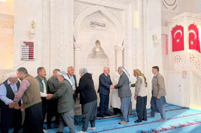 Başkan Karamehmetoğlu vatandaşlarla bayramlaştı
