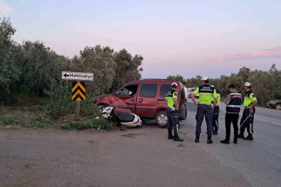 Bursa’da motosiklet ile hafif ticari araç çarpıştı: 2 yaralı
