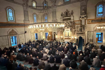 Yozgatlılar, bayram namazında Çapanoğlu camisinde saf tuttu

